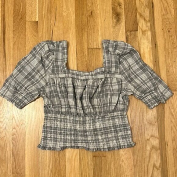 Universal Thread Fall Top - Picture 1 of 3